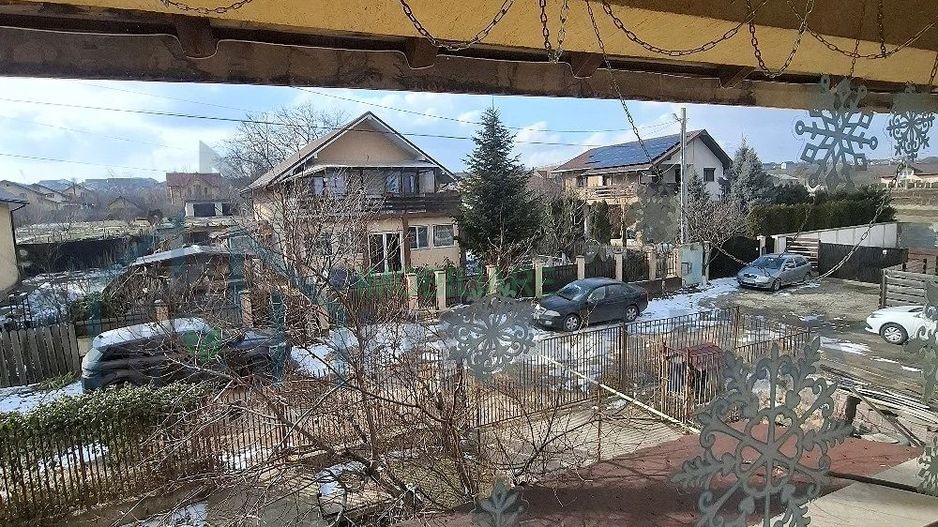 Vilă cu 5 camere și 2 băi, teren 650 mp, în zona Horpaz, Iași - Poză 4