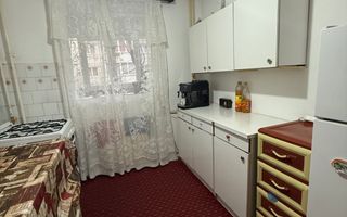 Apartament 3 camere de vânzare – Apărătorii Patriei - Poză 10