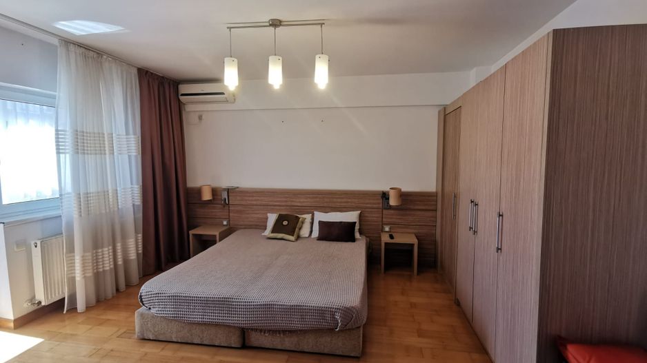 Garsoniera spatioasa mobilata si utilata ideala pt investitie - Poză 12