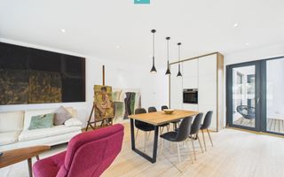 Casă modernă și elegantă, mobilată și utilată - Poză 4