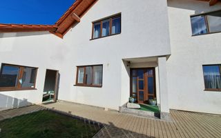 Casa spatioasa si utila,  5 camere, garaj, pivnita  - Sibiu - Poză 11