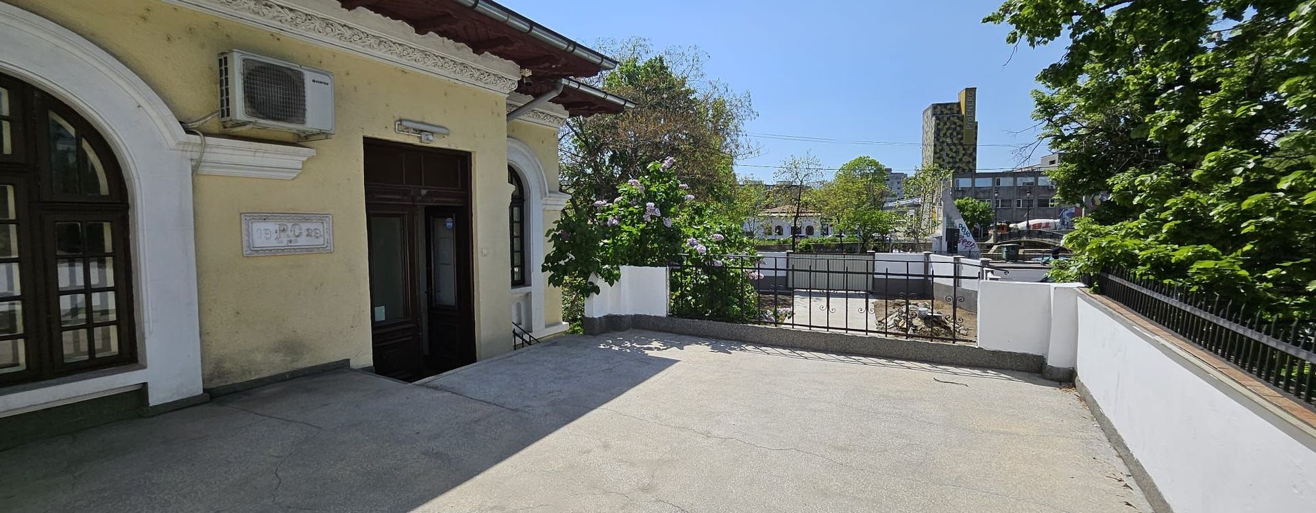 Casa Vila || Timpuri Noi || 6 camere || curte libera 400mp ||  Afterschool || - Poză 13