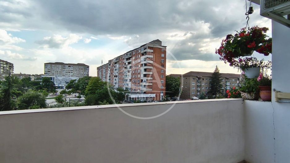 Apartament de inchiriat cu 2 camere in zona Rogerius, Oradea - Poză 14