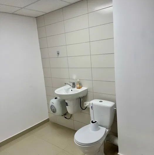 Spațiu de închiriat unical În Ghencea - Poză 7