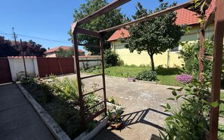 Casa Sandrei , teren 1414 mp, strada asfaltata - Poză 1