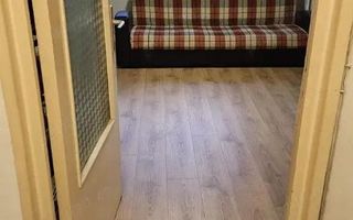 Bloc reconsolidat | Universitate| 2 camere | Camera la mansarda + Boxa - Poză 6