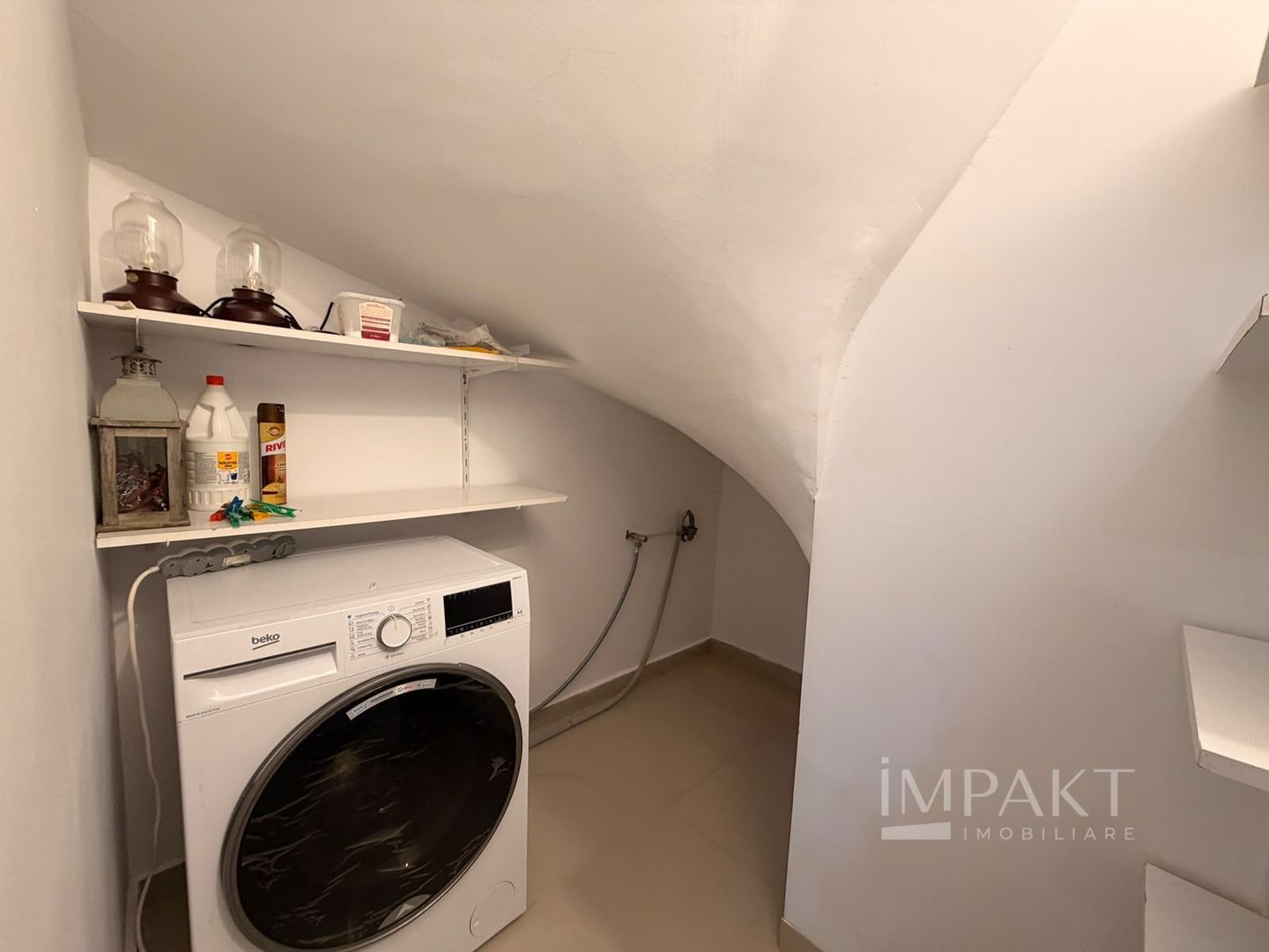 Apartament 2 camere de închiriat, cu curte și ciubăr - Poză 10