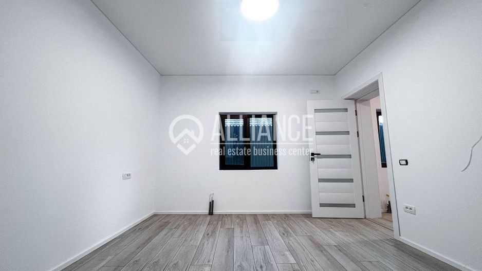 PALAZU MARE(COD 05) Casa Eleganta, 3 Camere, Finisaje Premium - Poză 2