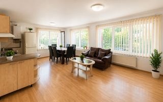 Apartament cu 3 camere, zona Grand Hotel, Buna Ziua - Poză 3