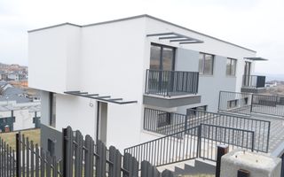Casa cuplata (duplex) cu vedere panoramica in Dezmir - Poză 1