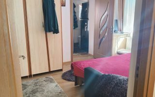 Casa singur in curte zona Astra - Poză 13