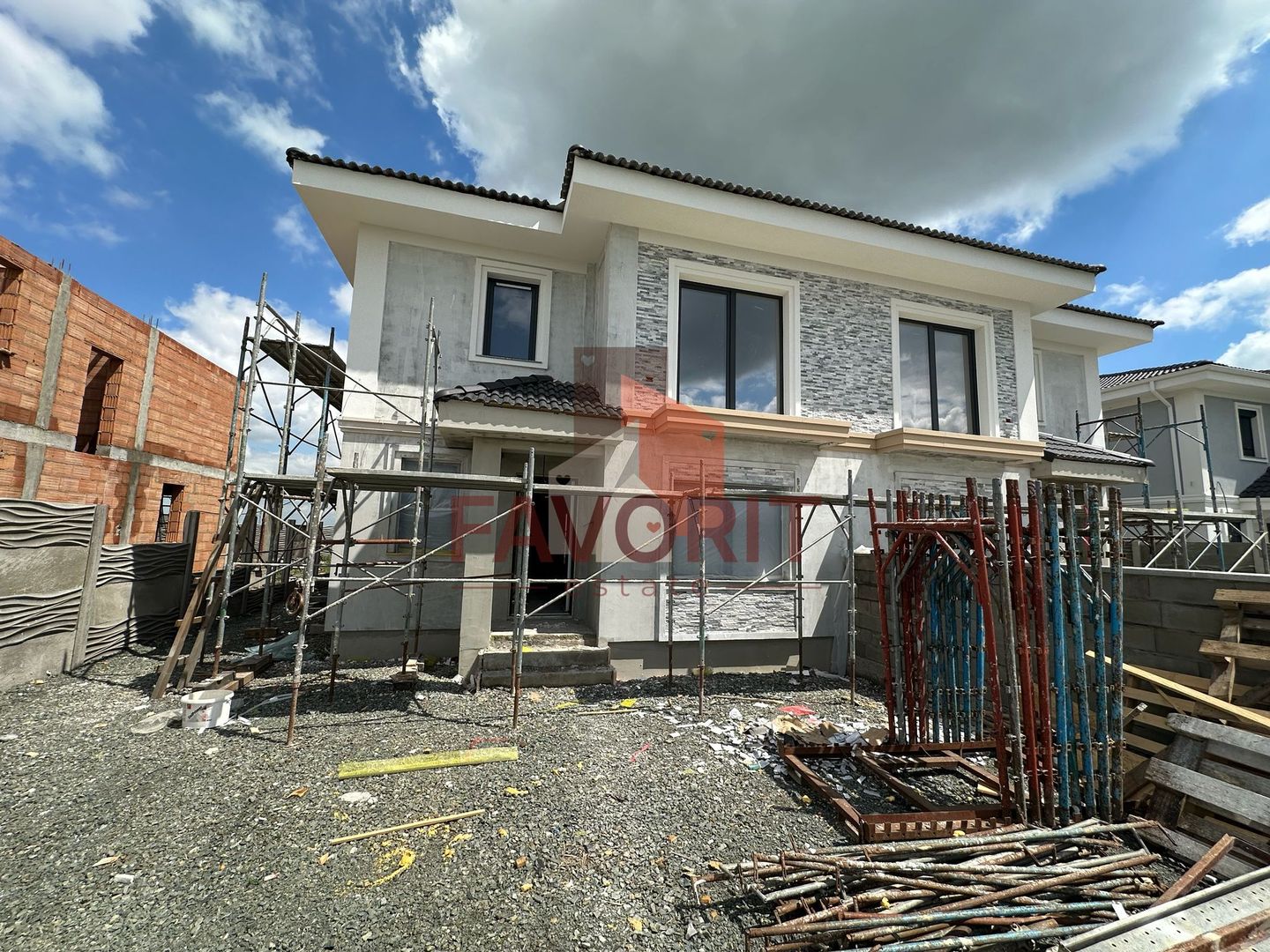 Duplex | 5 Camere | Parter+Etaj+Pod | Toate utilitatile | 3 Bai | - Poză 1