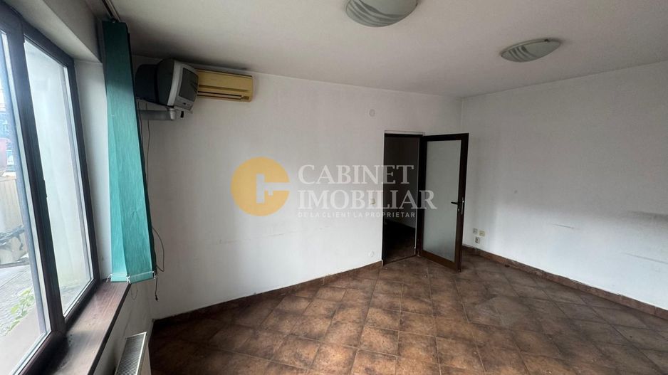 TUDOR VLADIMIRESCU - 2 CAMERE - ETAJUL 1 - DE RENOVAT - Poză 2