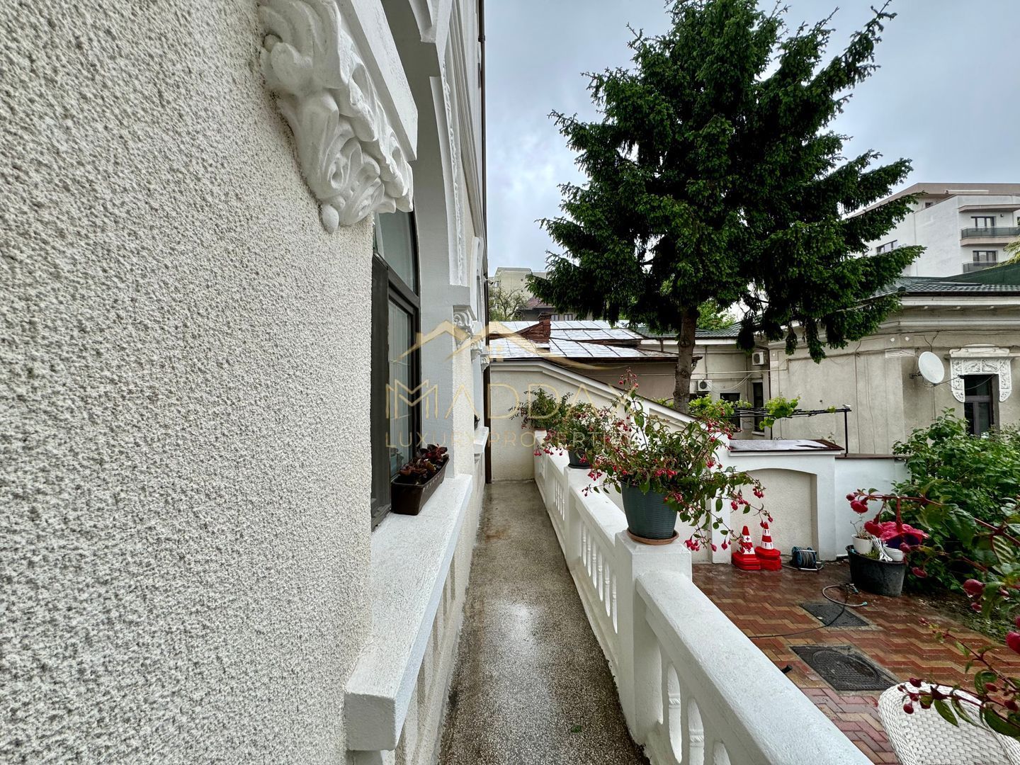 Spatiu de birouri in Vila Interbelica ***104mp utili***// Victoriei - Poză 3