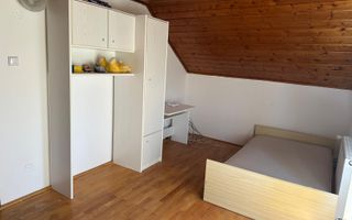 CASA DE INCHIRIAT I CISNADIE I ZONA LINISTITA - Poză 13