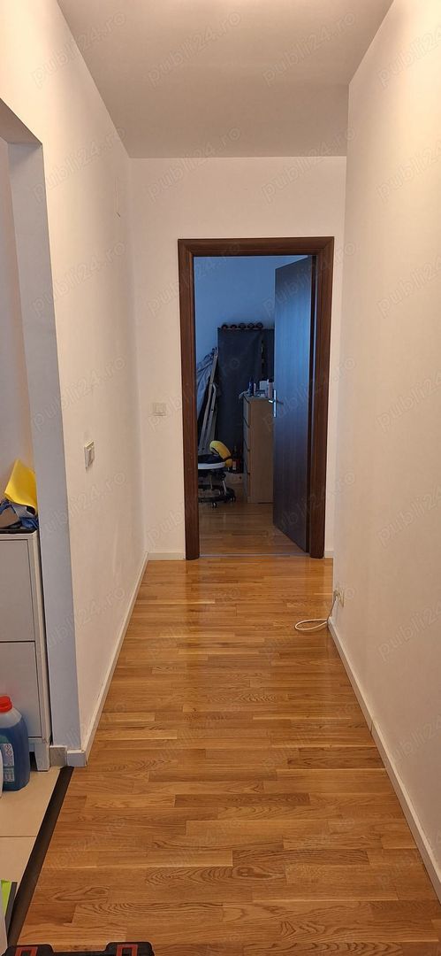 Vand apartament cu 4 camere - Poză 4