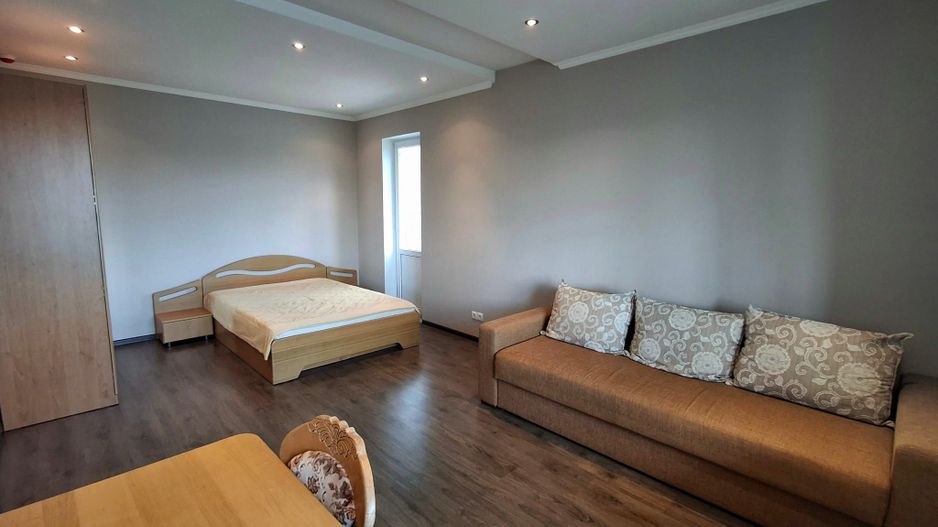 Apartament 1 cameră + 2 balcoane str. Kiev, Mun. Chișinău - Poză 1