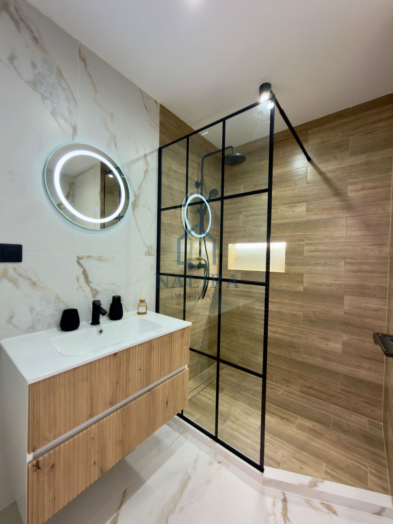 Apartament premium - etajul 2 - Poză 4