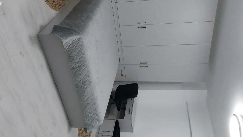 Garsonieră  complet mobilata si utilata, gradina si parcare proprie - Poză 1