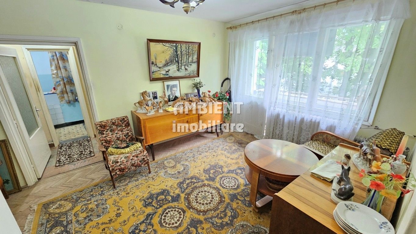 Apartament cu 2 camere, etaj 3, zona DONICI; - Poză 7