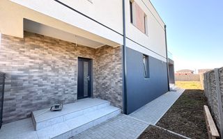 Duplex cu 3 camere, despărțit prin camera tehnica | Mosnita Noua | Barista - Poză 8