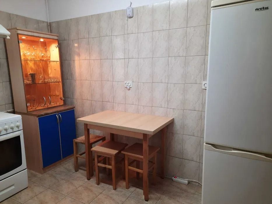 AP. 2 CAMERE DRUMUL TABEREI, BUCATARIE INCHISA, METROU 3 MINUTE - Poză 6