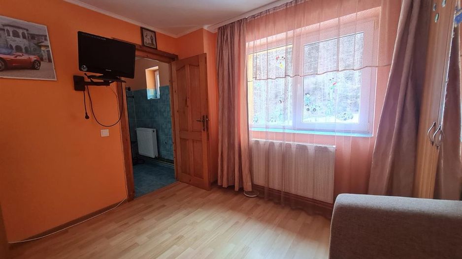 Vila multifunctionala in Predeal - oportunitate  resedinta si/sau afacere - Poză 28