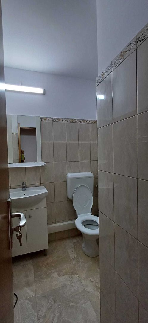apartament 3 camere de închiriat renovat, zona Iancului, - Poză 8
