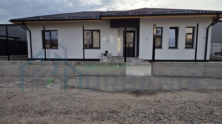 Casă cu 3 dormitoare de vânzare în Dancu - Poză 1