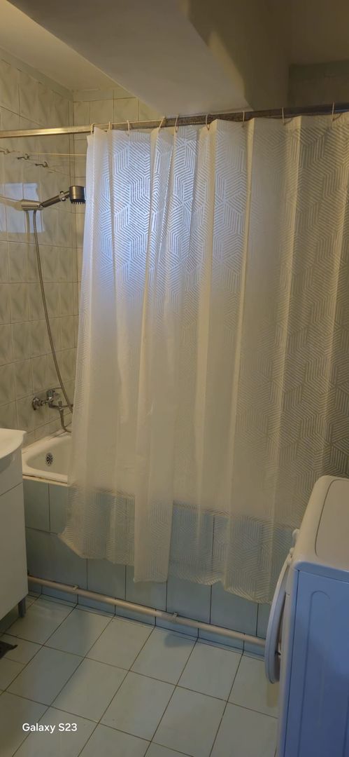 De inchiriat 1 camera Micro 21,mobilat si utilat,parter - Poză 7