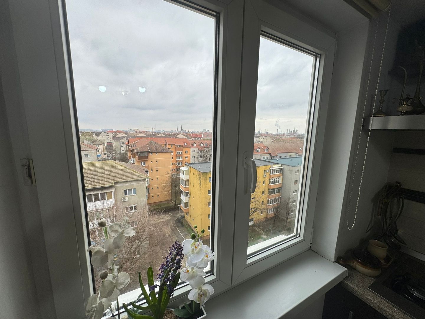 Decomandat si spatios - Poză 16