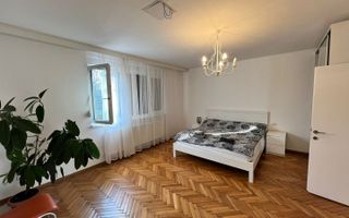 Apartament spatios cu 3 camere | 100 mp | Balcon | Curte | Central - Poză 2