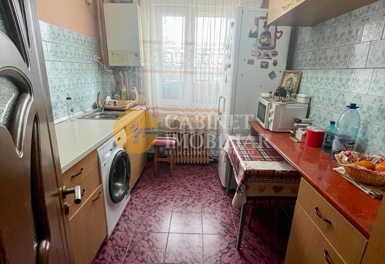 Apartament cu 3 camere decomandat - Podu Ros - Palas - Poză 4