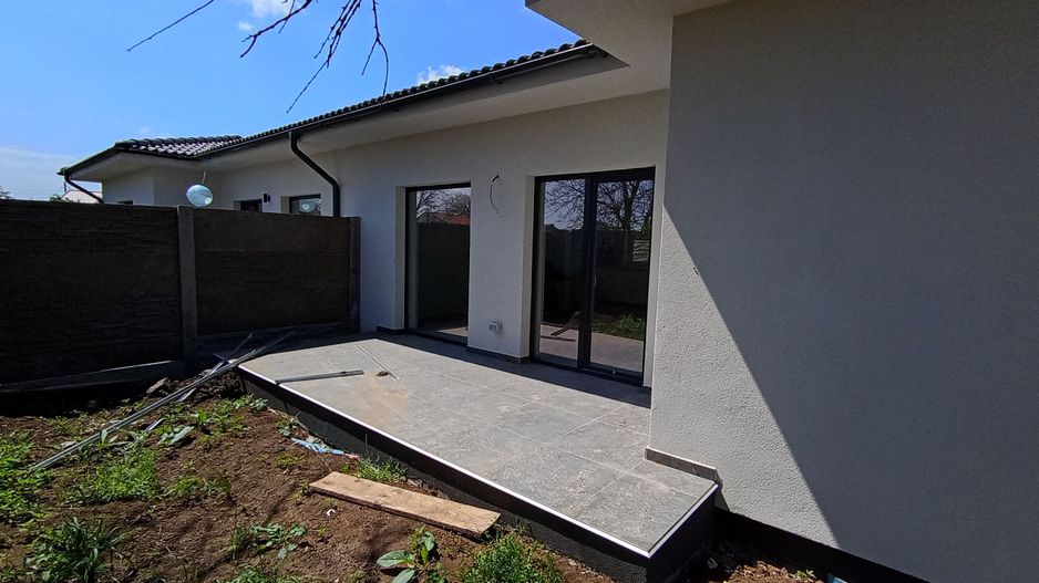 Sanandrei Duplex pe parter, Finalaziat, Buc Mobilata - Poză 4