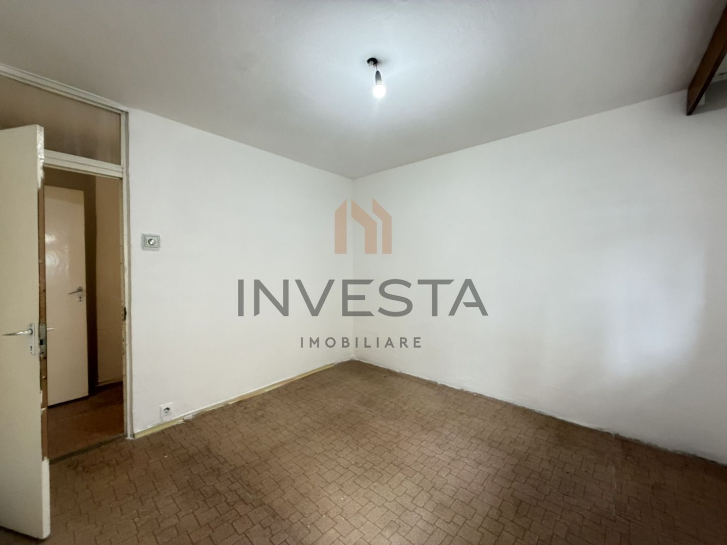 Apartament de vanzare cu 3 camere- Zorilor - Poză 2