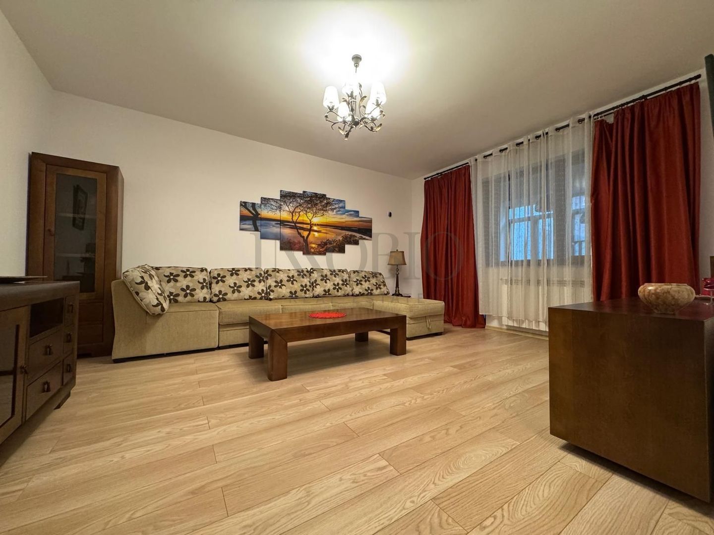 Apartament 3 camere spațios | Loc de parcare | Aviatiei - Poză 1