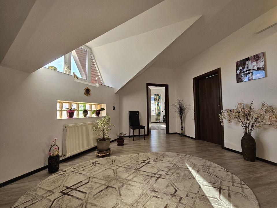 Vilă P +M în centrul orașului Otopeni, 7 + camere, anexe apartament - Poză 6