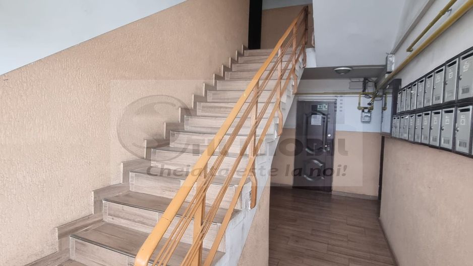 Apartament cu 3 camere in Podu Ros - Etaj 2 - Mobilat si Utilat ! - Poză 6