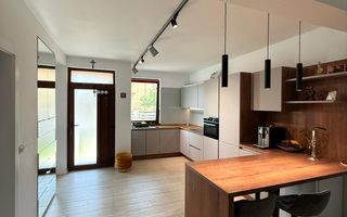 Piscină | Mobilată complet | Panouri solare | 3 băi și terasă închisă - Poză 4