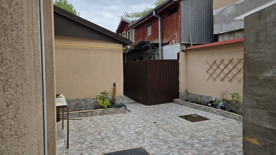 Casa renovata 105mp utili si curte libera 45mp -Eroii Revolutiei - Poză 20