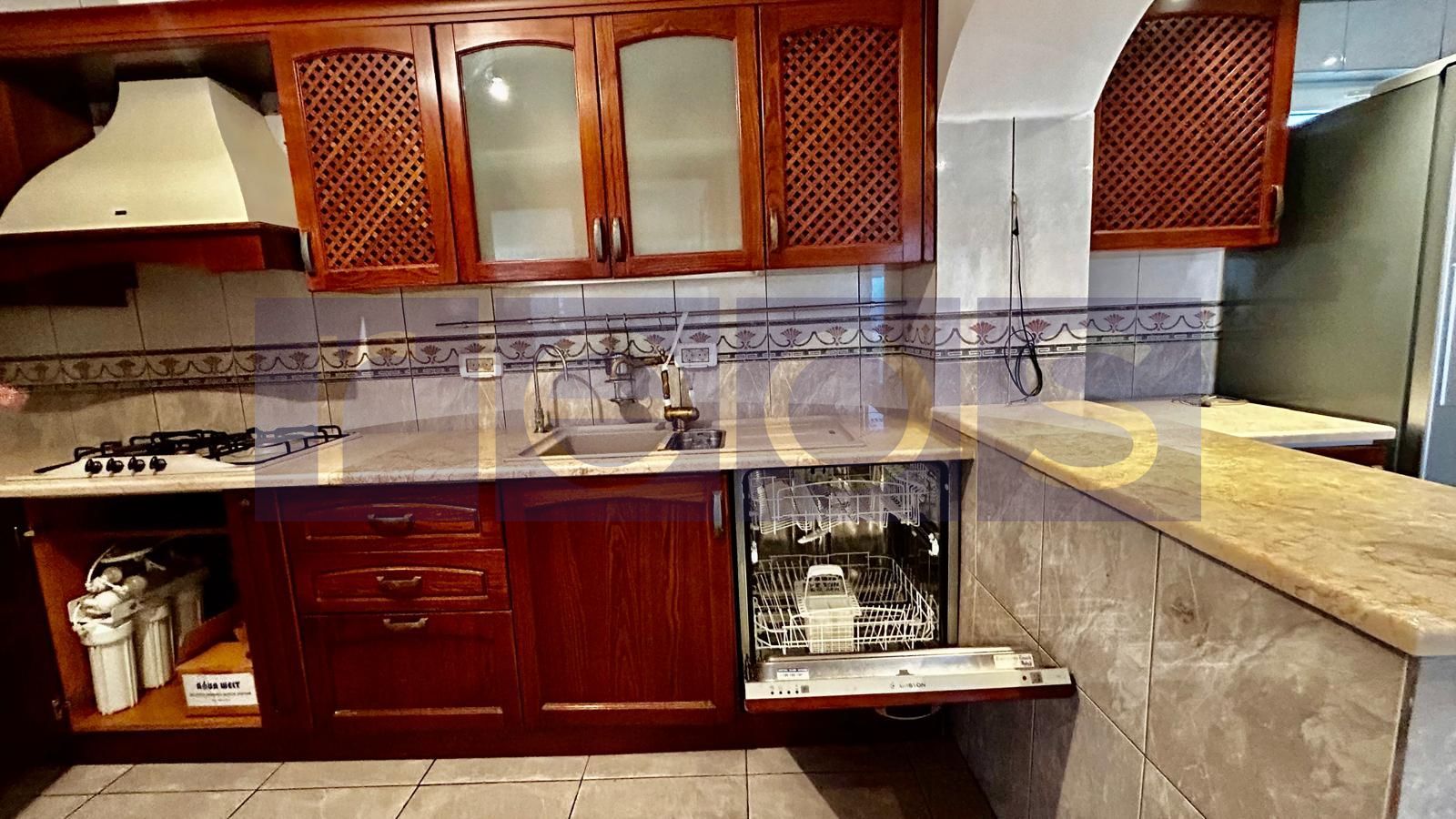 VANZARE 5 CAMERE | CURTE SUPERBA | FUNDENI | - Poză 5