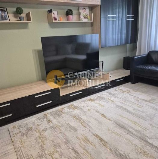 Nicolina 2 Prima Statie 3 camere 76mp - etaj 3/4 - renovat - Poză 2
