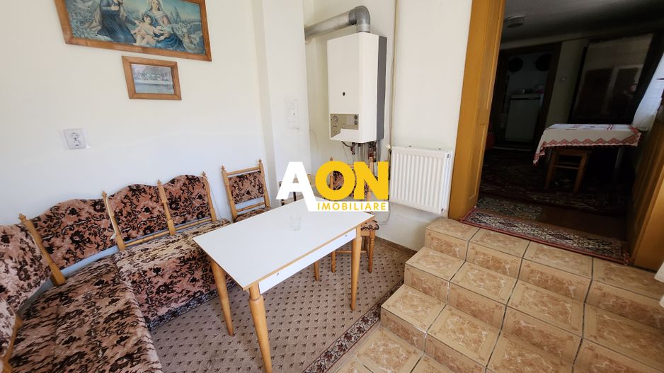 Casă cu 4 camere de vânzare în zona Barabant - Poză 8