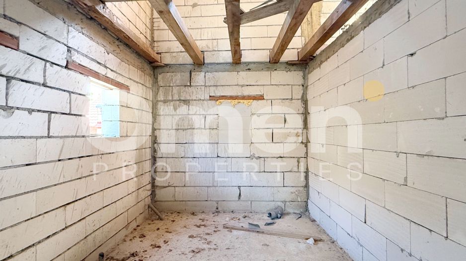 Casa la rosu de 304 mp utili, in Baita,Maramure-colț de rai într-o zonă retrasă - Poză 8