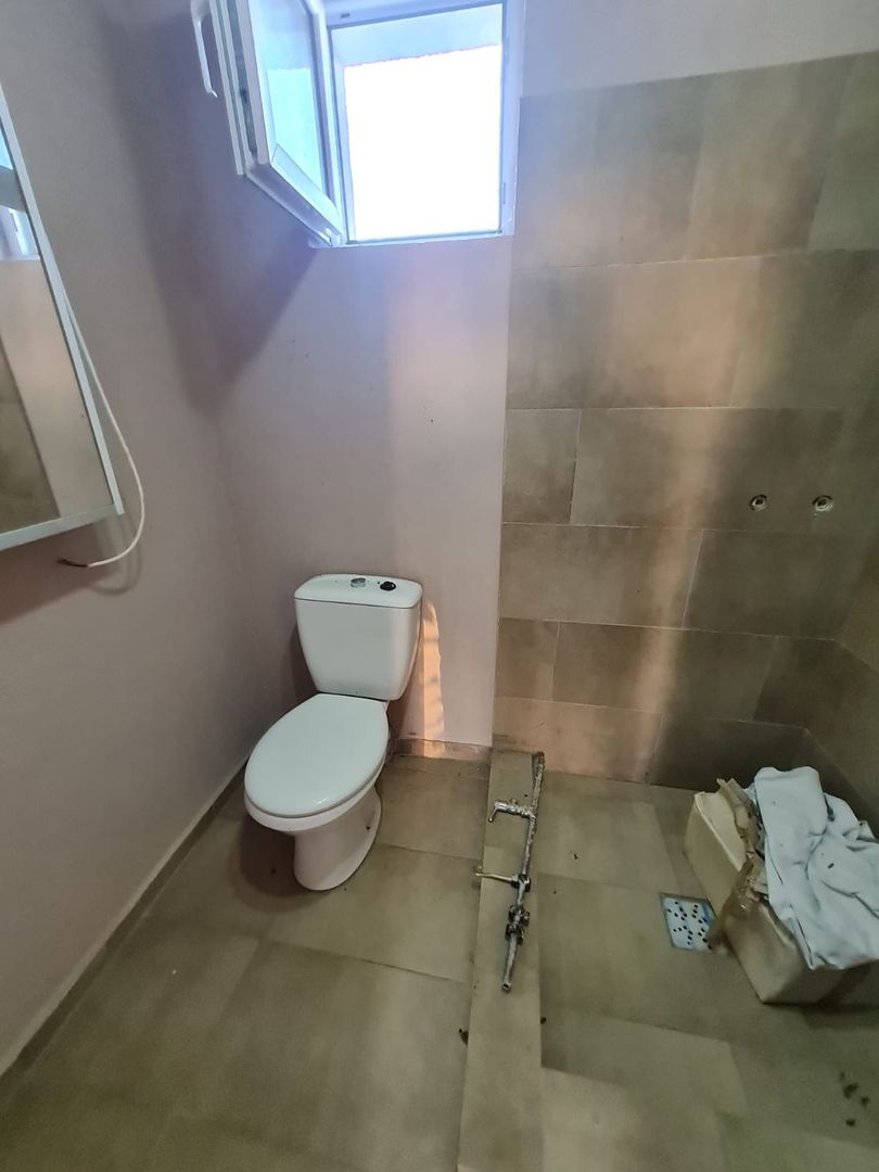 Casa cu teren de 14340 mp în Jebel/Pretabila pentru afacere - Poză 37