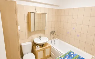 Apartament de închiriat – 3 camere, 2 băi, 72 mp - Poză 17