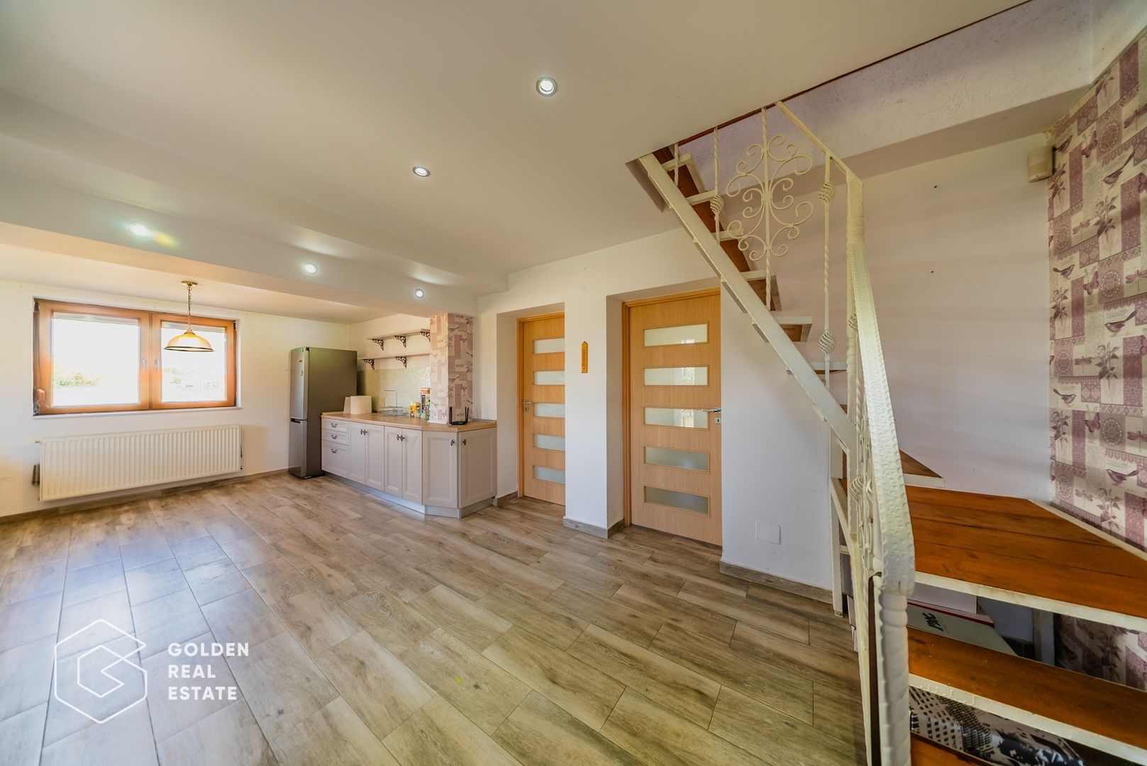 Casa cocheta cu 3 camere, în Bujac, comision 0% - Poză 3