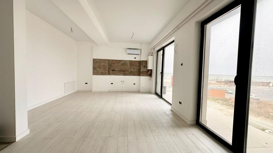 Mamaia nord - 3 Camere de Vanzare- vedere frontala mare - Poză 1