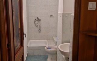 Apartament cu 3 camere, 65mp, zona UMFST - Poză 8