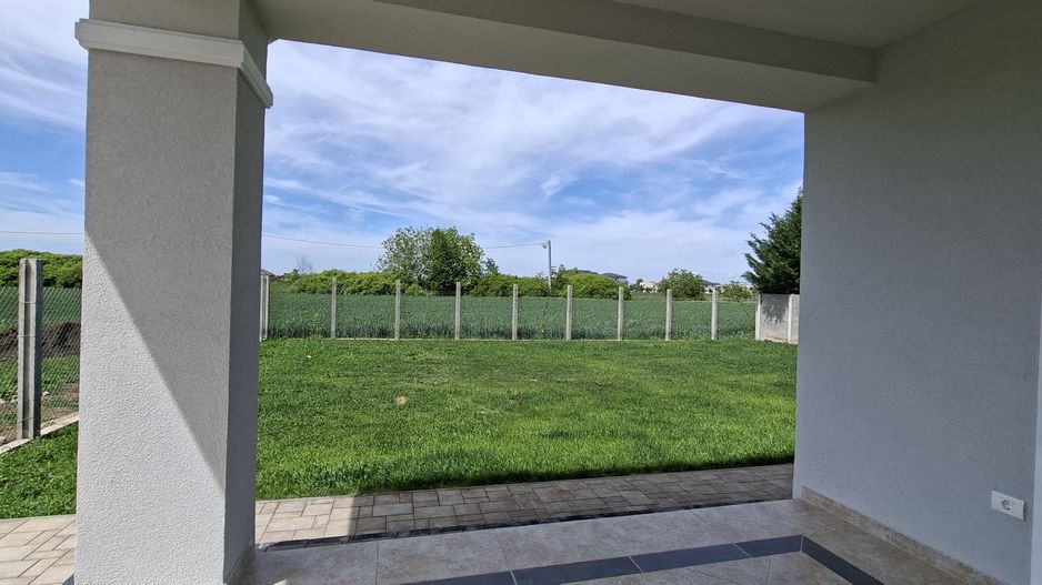 Locuinta individuala cu garaj- in stil mediteranean - Poză 27